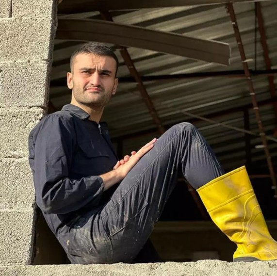 CZN Burak'tan alkışlanacak hareket!